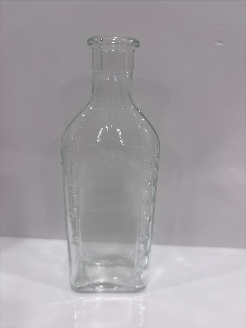 Vintage graduated apothecary glass bottle embossed pharmacy measuring 1920-1940